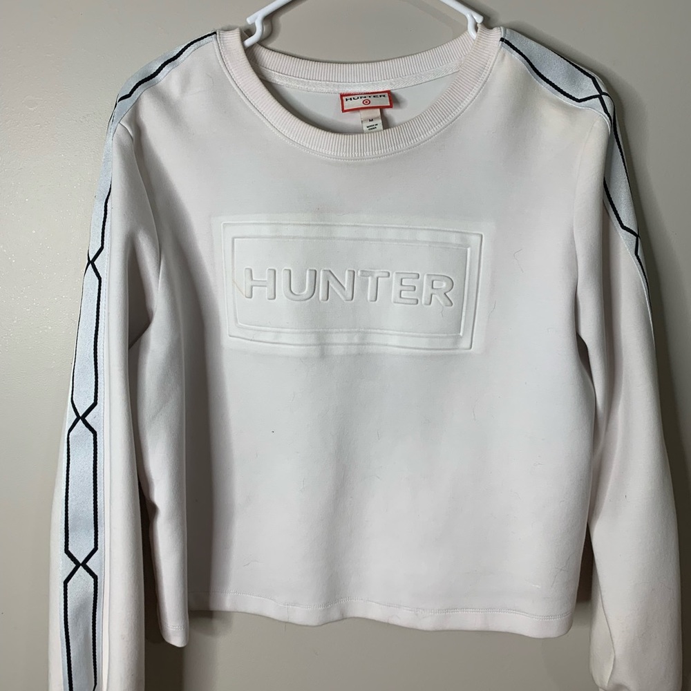 Long sleeve, crewneck shirt